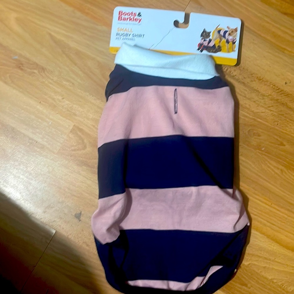 Pet Apparel, Rugby Shirt various sizes Small, Medium,Large and X Large.